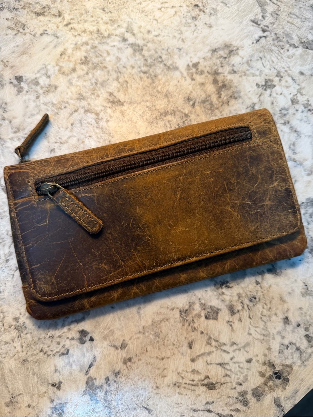 Vintage-Style Leather Zip Wallet Clutch - Brown